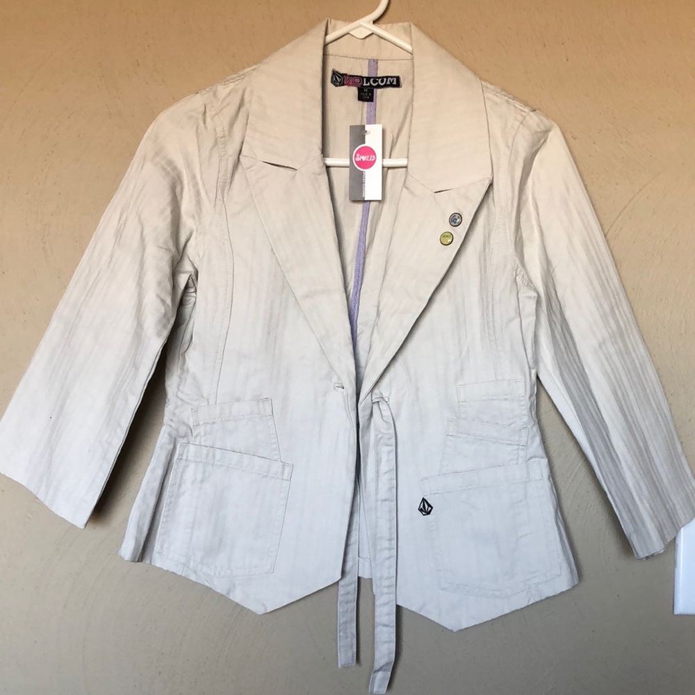 ⭐️ NWT VOLCOM BLAZER